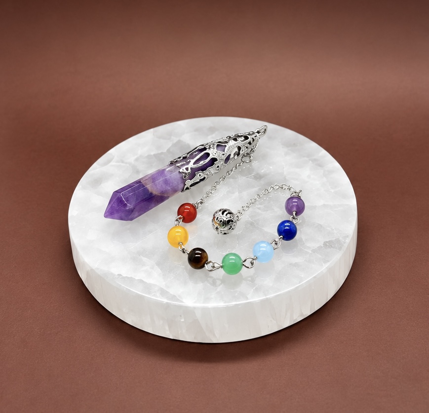 Pendule longue pointe Améthyste(chaine en 7 chakras)
