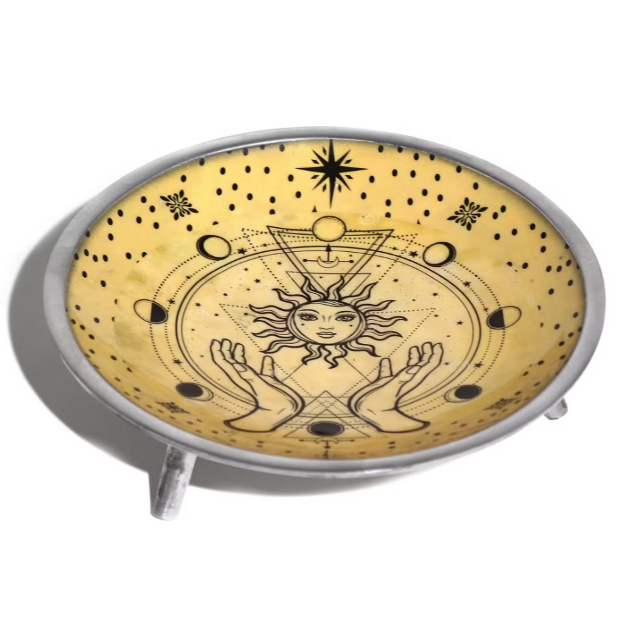 Assiette d'offrande émaillée à trois pieds – Mains & Soleil